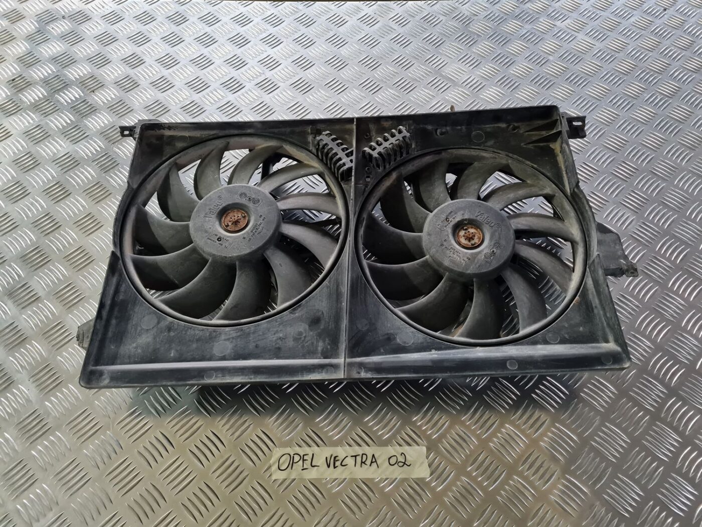 Dzesēšanas radiatora ventilators priekš OPEL VECTRA C 2002 9 Dzesēšanas radiatora ventilators priekš OPEL VECTRA C 2002