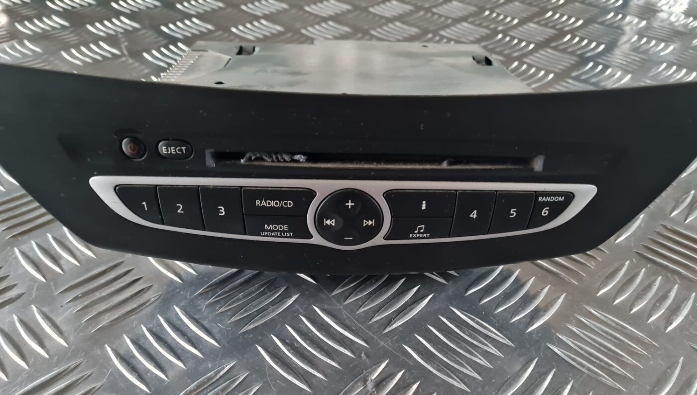 CD/DVD/Navigācijas bloks priekš RENAULT LAGUNA 2008 2 CD/DVD/Navigācijas bloks priekš RENAULT LAGUNA 2008