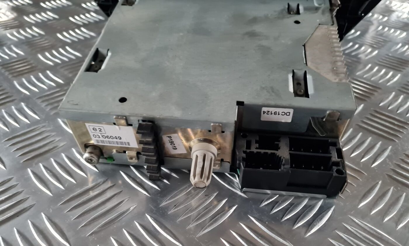 CD/DVD/Navigācijas bloks priekš RENAULT LAGUNA 2008 4 CD/DVD/Navigācijas bloks priekš RENAULT LAGUNA 2008