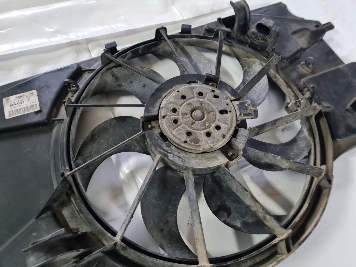 Dzesēšanas radiatora ventilators priekš RENAULT LAGUNA 2008 5 Dzesēšanas radiatora ventilators priekš RENAULT LAGUNA 2008