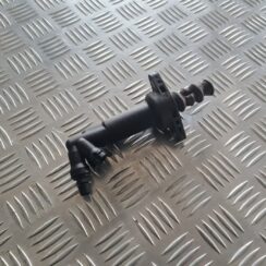 Sajūga palīgcilindrs priekš SKODA OCTAVIA 2002