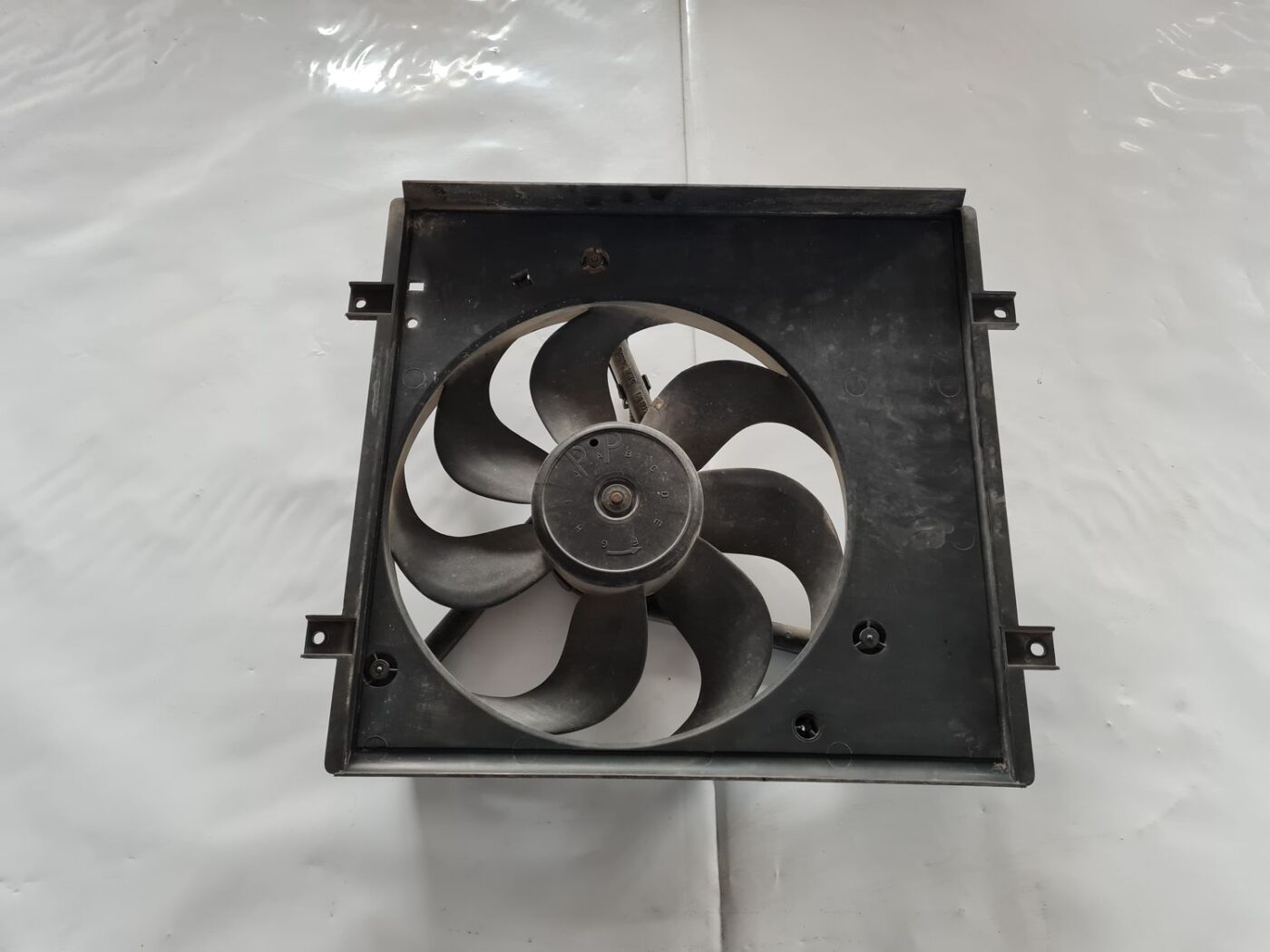 Dzesēšanas radiatora ventilators priekš ŠKODA FABIA 2003 3 Dzesēšanas radiatora ventilators priekš ŠKODA FABIA 2003