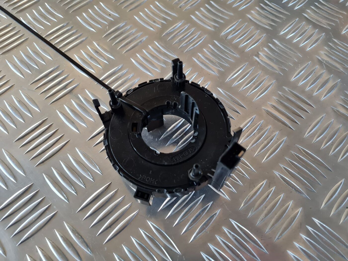 Drošības spilvena slīdgredzens priekš AUDI A6 1998 2 Drošības spilvena slīdgredzens priekš AUDI A6 1998