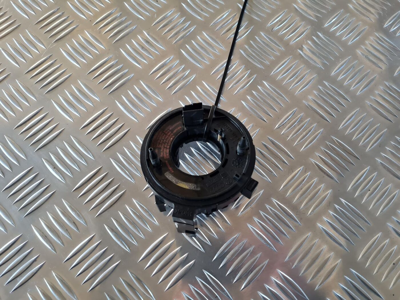 Drošības spilvena slīdgredzens priekš AUDI A6 1998 3 Drošības spilvena slīdgredzens priekš AUDI A6 1998