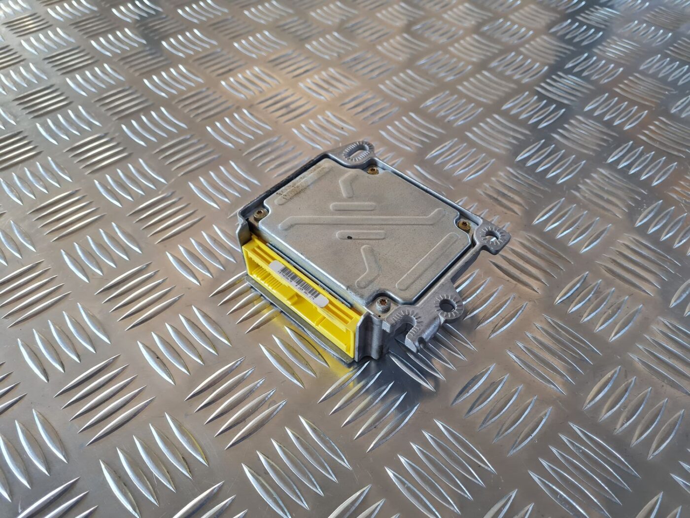 Drošības spilvena vadības bloks priekš AUDI A6 1998