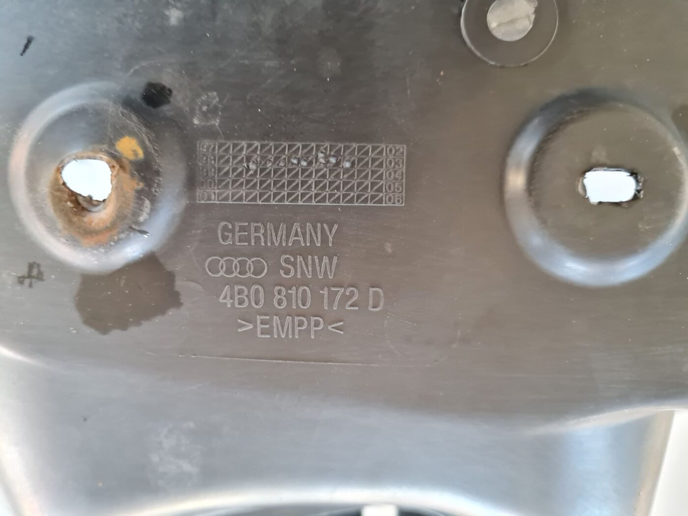 Aizmugurējais labais paspārns priekš AUDI A6 1998 7 Aizmugurējais labais paspārns priekš AUDI A6 1998