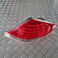 Aizmugurējais labais lukturis priekš BMW 6 E63 645 2004