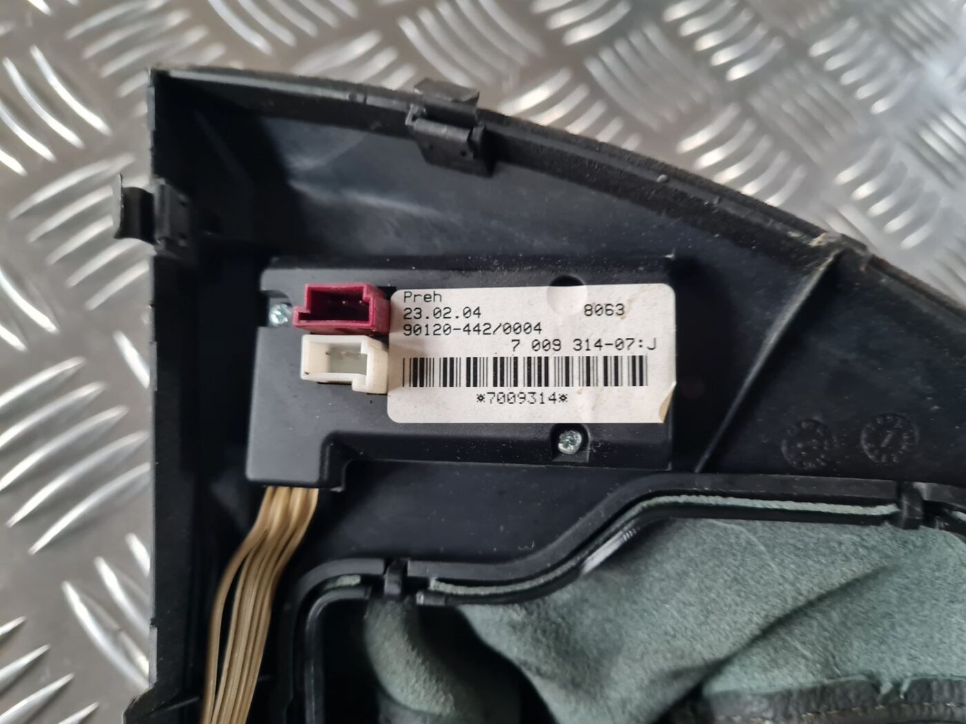 Pārnesumu pārslēgšanas kloķa auduma pārvalks priekš BMW 6 E63 645 2004 4 Pārnesumu pārslēgšanas kloķa auduma pārvalks priekš BMW 6 E63 645 2004