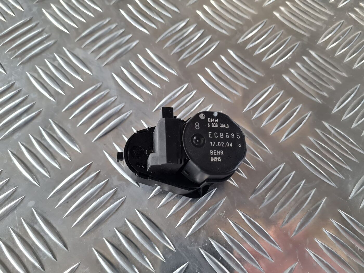 Apsildes sistēmas aktuators priekš BMW 6 E63 645 2004