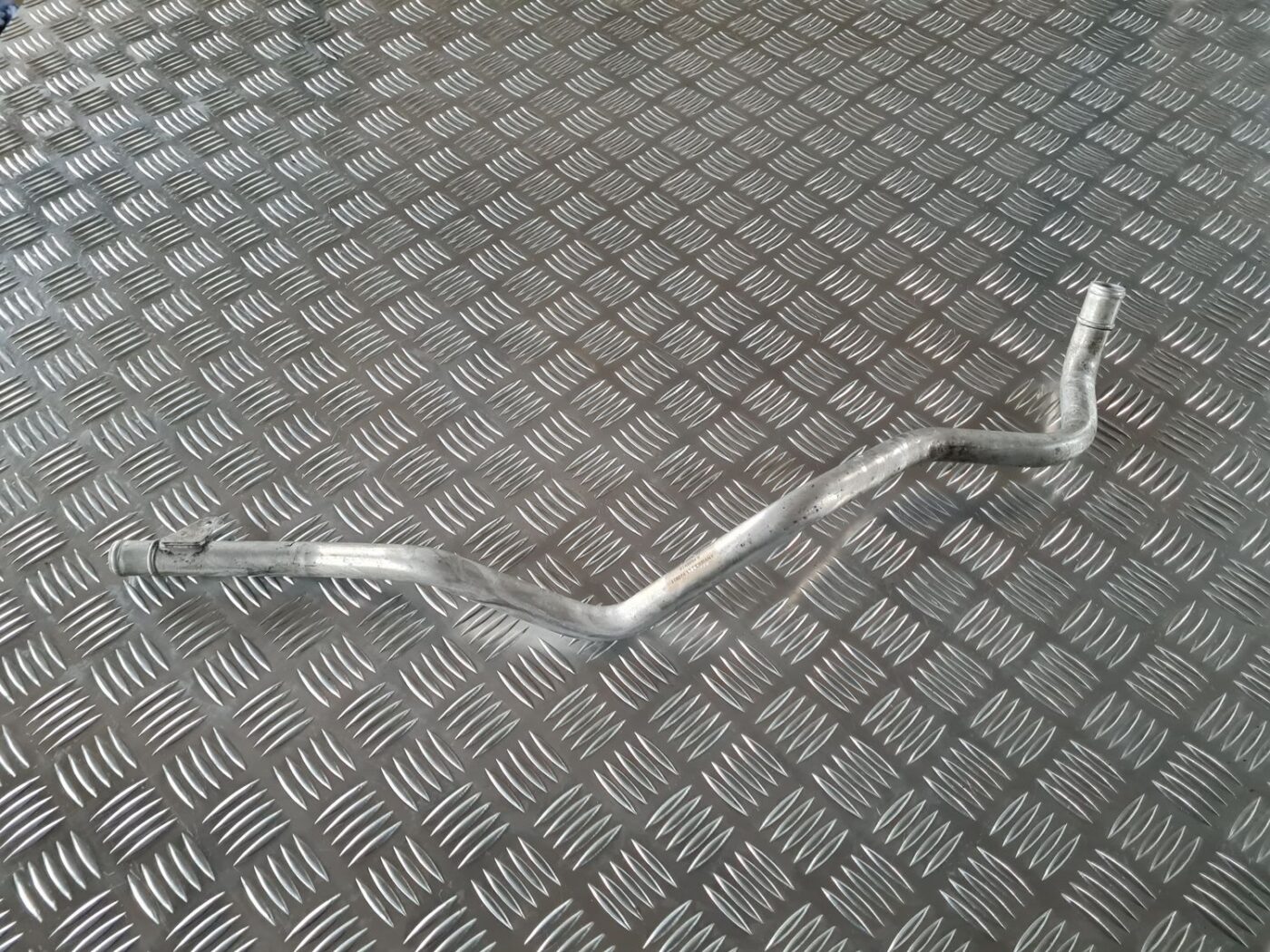 Hidrauliska pastiprinātāja caurule priekš BMW 6 E63 645 2004 1 Hidrauliska pastiprinātāja caurule priekš BMW 6 E63 645 2004