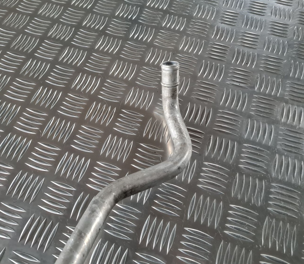 Hidrauliska pastiprinātāja caurule priekš BMW 6 E63 645 2004 4 Hidrauliska pastiprinātāja caurule priekš BMW 6 E63 645 2004