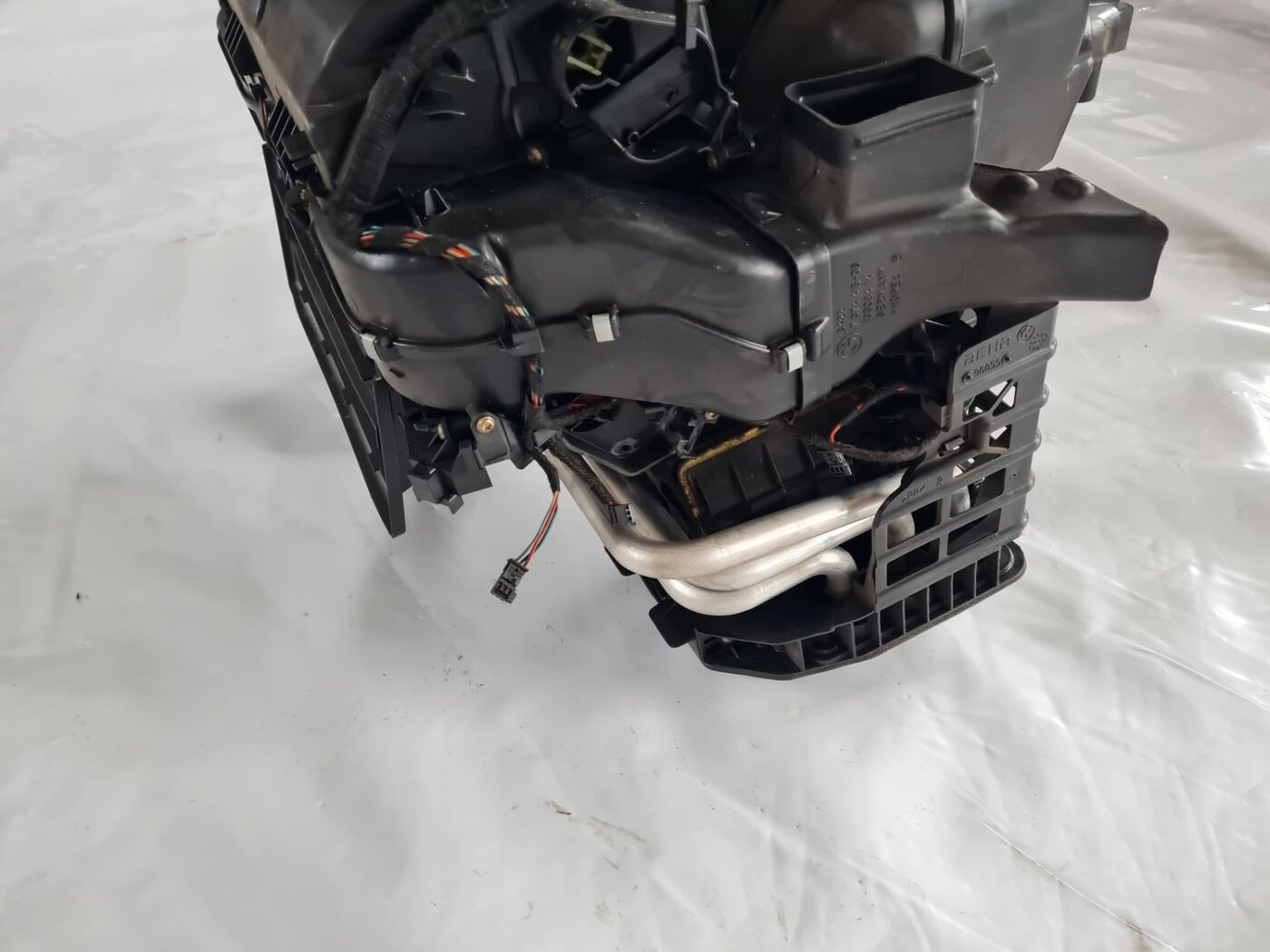 Salona sildītājs priekš BMW 6 E63 645 2004