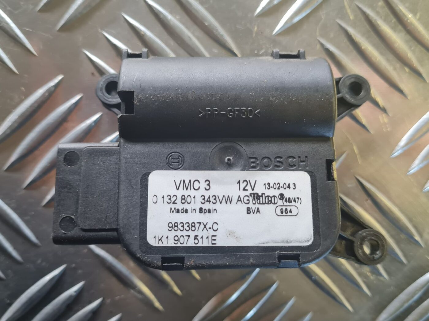 Apsildes sistēmas aktuators priekš VW GOLF 5 2004