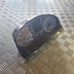 Spidometrs priekš VW GOLF 5 2004