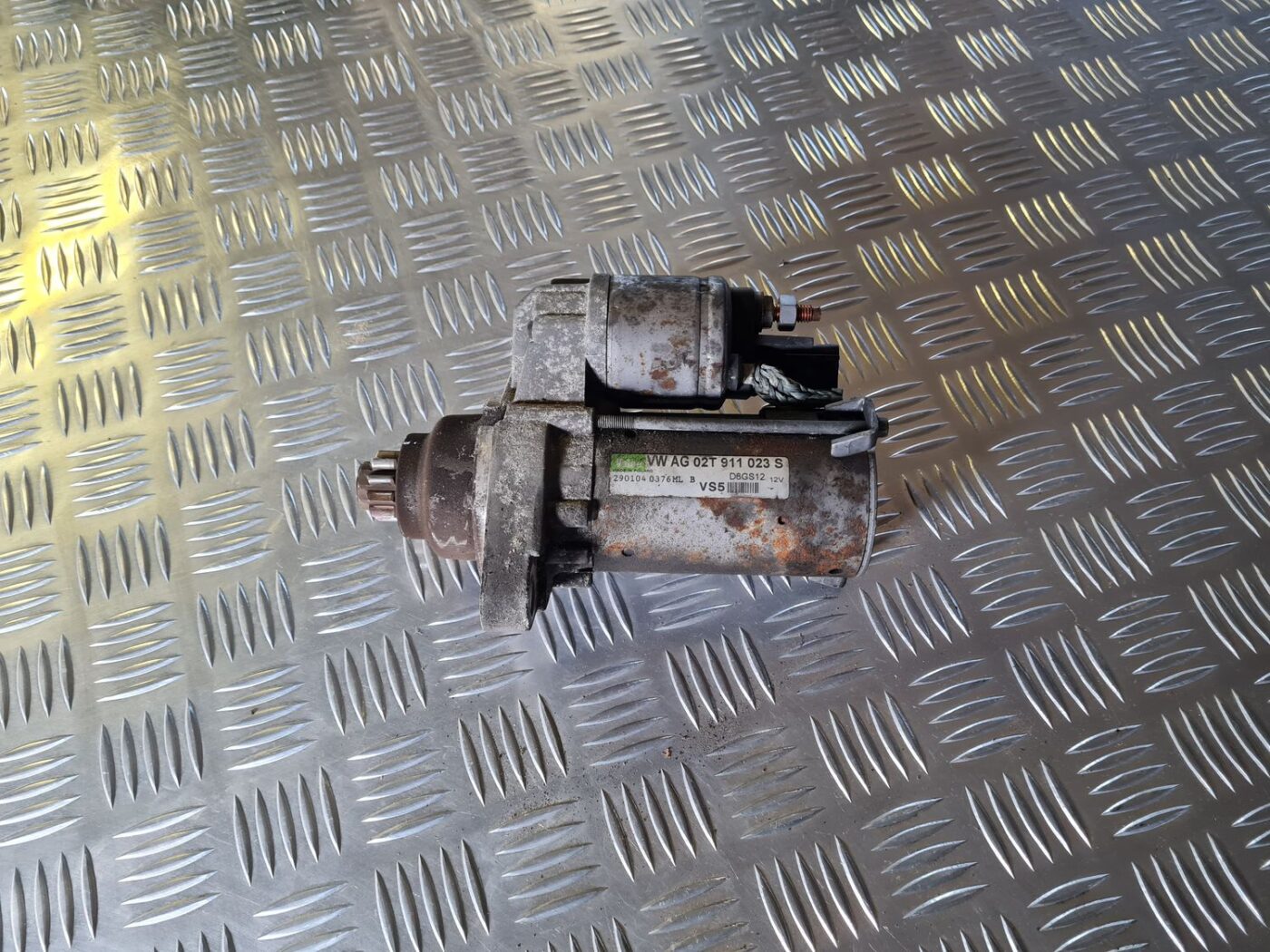 Starteris priekš VW GOLF 5 2004 1 Starteris priekš VW GOLF 5 2004