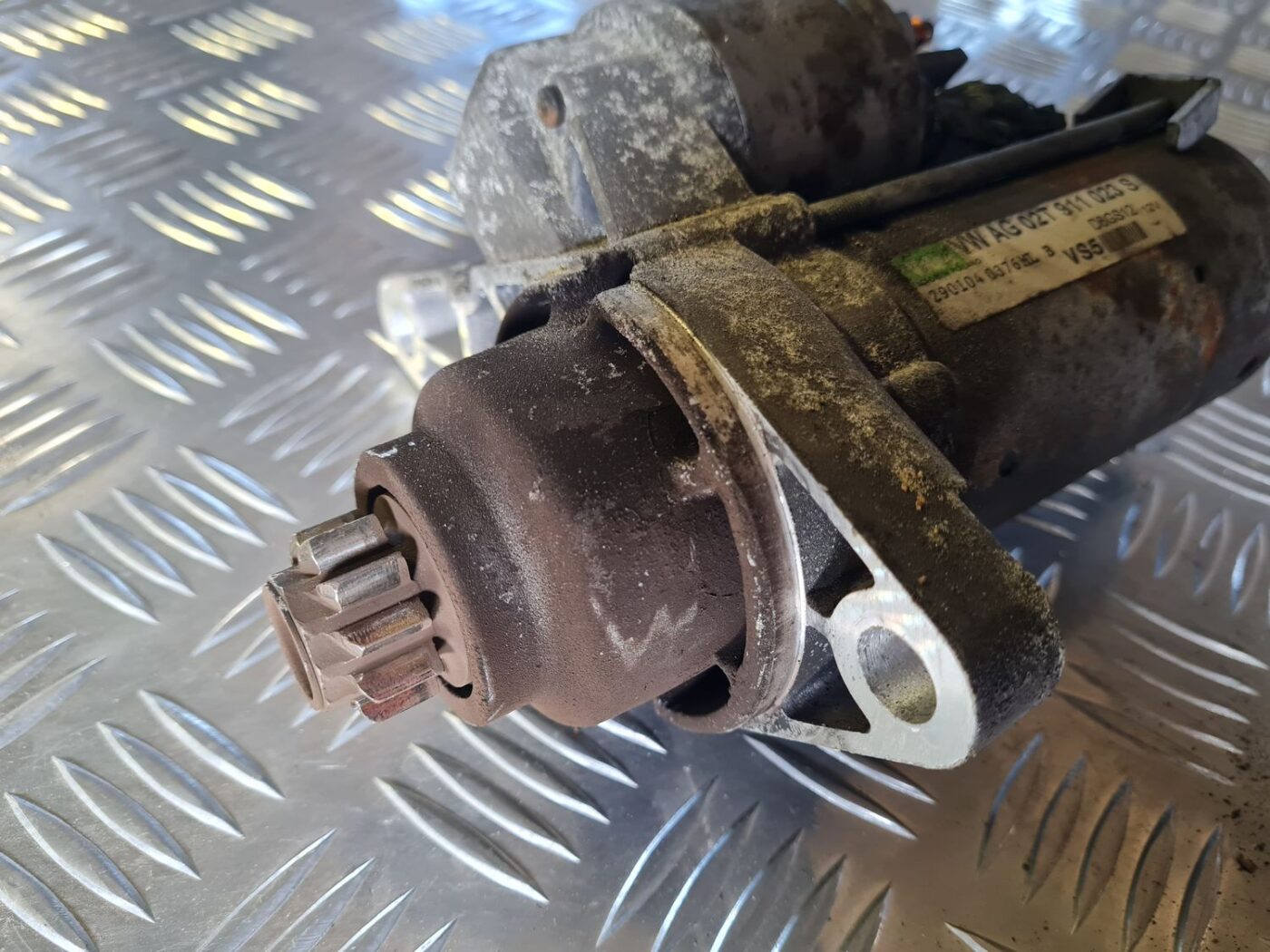 Starteris priekš VW GOLF 5 2004 6 Starteris priekš VW GOLF 5 2004