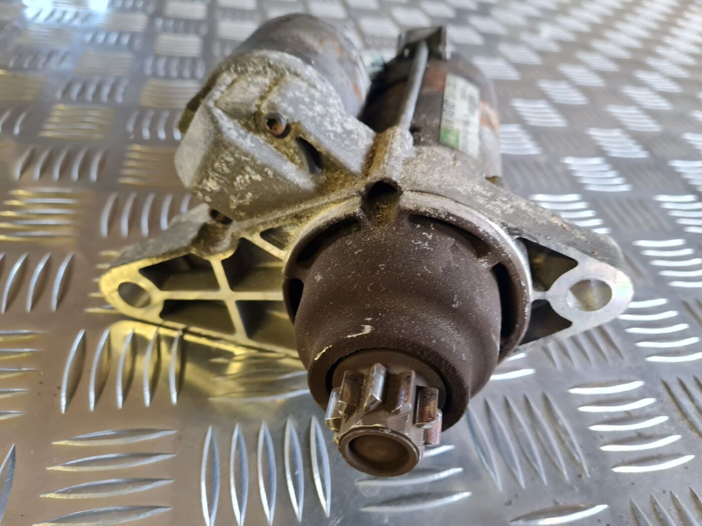 Starteris priekš VW GOLF 5 2004 5 Starteris priekš VW GOLF 5 2004