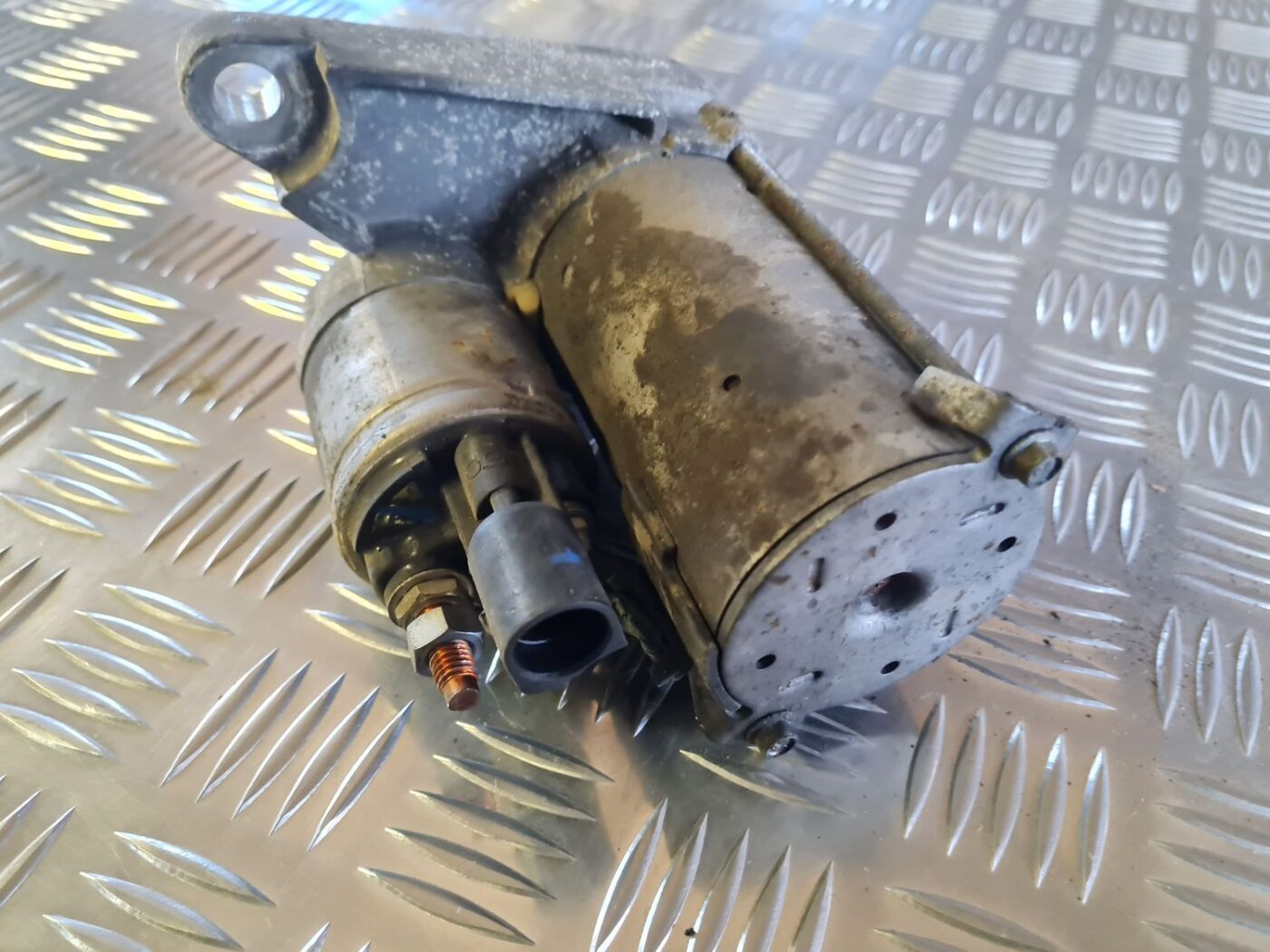 Starteris priekš VW GOLF 5 2004 3 Starteris priekš VW GOLF 5 2004