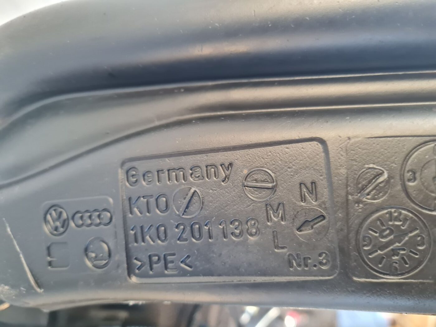 Degvielas tvertne priekš VW GOLF 5 2004 5 Degvielas tvertne priekš VW GOLF 5 2004