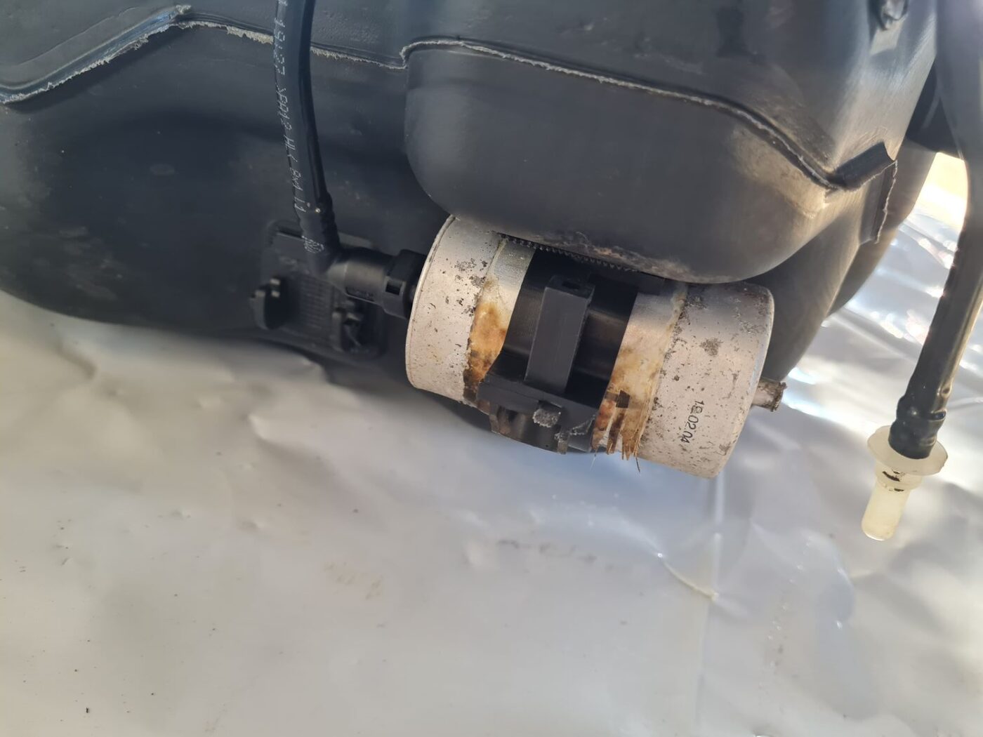 Degvielas tvertne priekš VW GOLF 5 2004 4 Degvielas tvertne priekš VW GOLF 5 2004