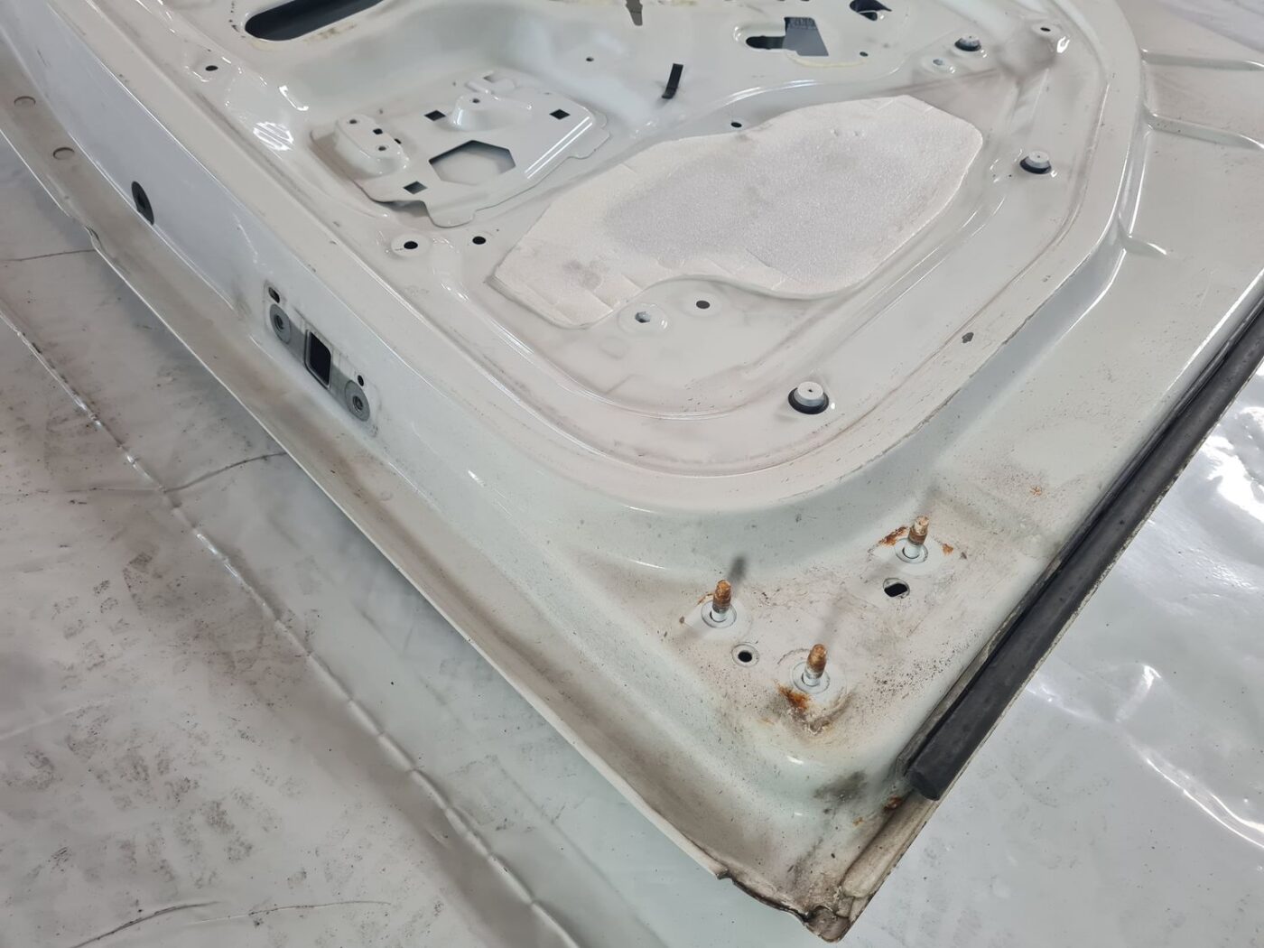 Sānu bīdāmās durvis priekš CITROEN BERLINGO 2014 6 Sānu bīdāmās durvis priekš CITROEN BERLINGO 2014