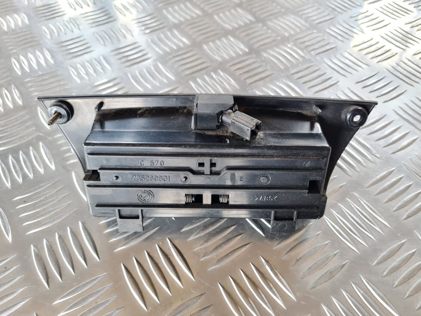 Pelnu trauks priekš FIAT STILO 2003 5 Pelnu trauks priekš FIAT STILO 2003