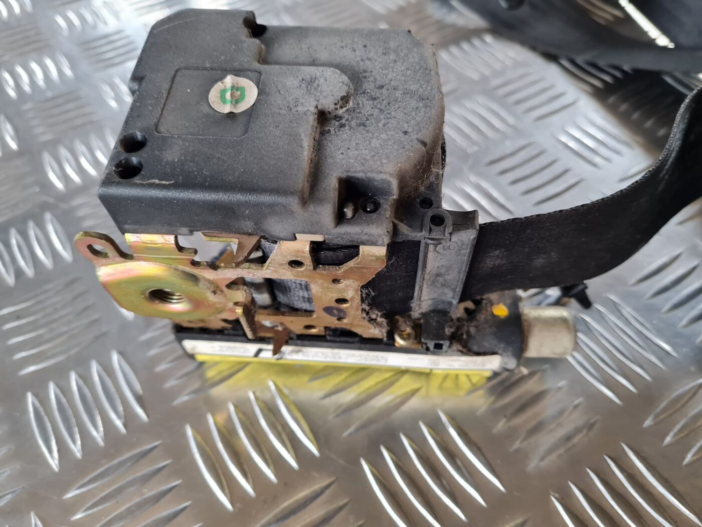 Priekšējā labā drošības josta priekš FIAT STILO 2003 6 Priekšējā labā drošības josta priekš FIAT STILO 2003