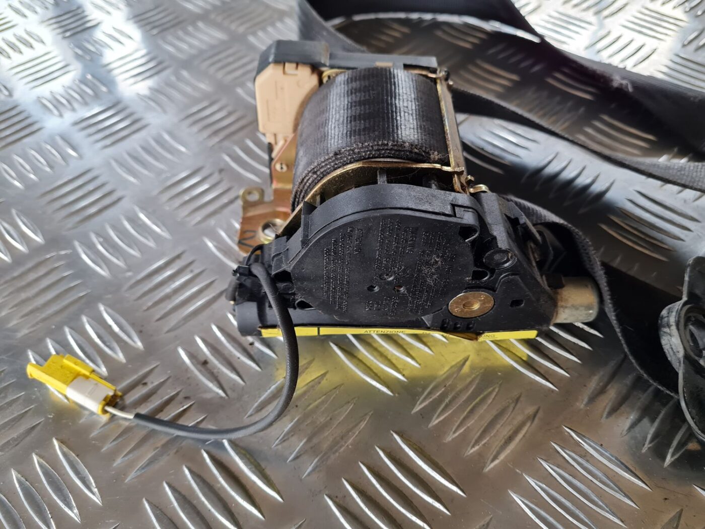 Priekšējā kreisā drošības josta priekš FIAT STILO 2003 5 Priekšējā kreisā drošības josta priekš FIAT STILO 2003