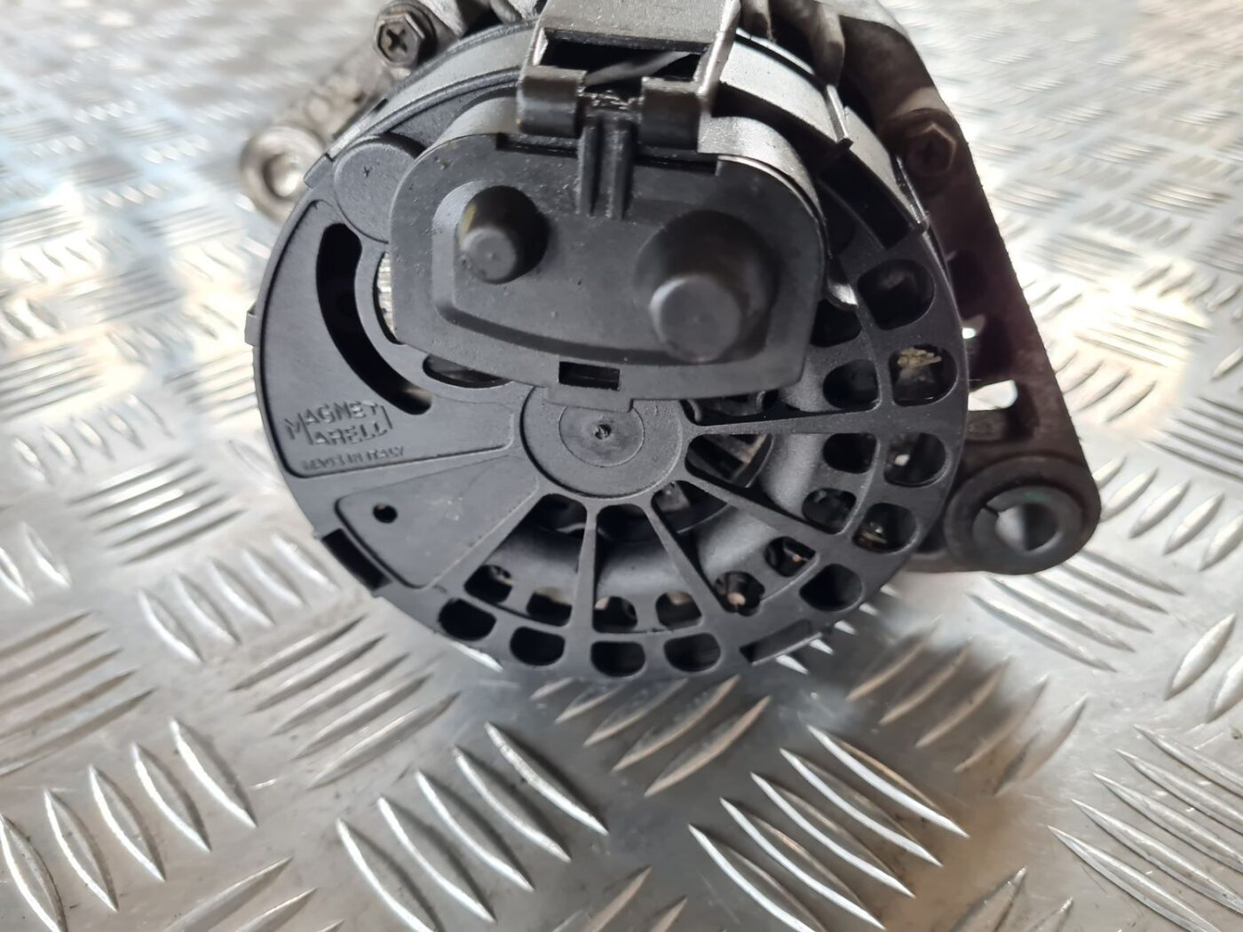 Ģenerators priekš FIAT STILO 2003 4 Ģenerators priekš FIAT STILO 2003