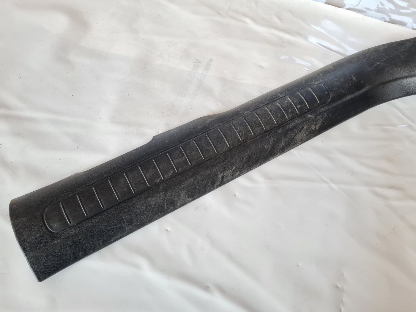 Sliekšņa priekšēja laba uzlika (salonā) priekš FIAT STILO 2003 7 Sliekšņa priekšēja laba uzlika (salonā) priekš FIAT STILO 2003