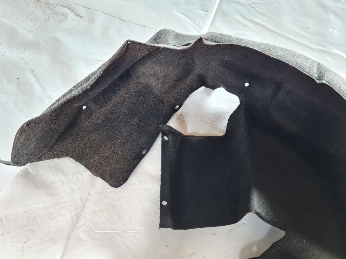 Aizmugurējais labais paspārns priekš FIAT STILO 2003