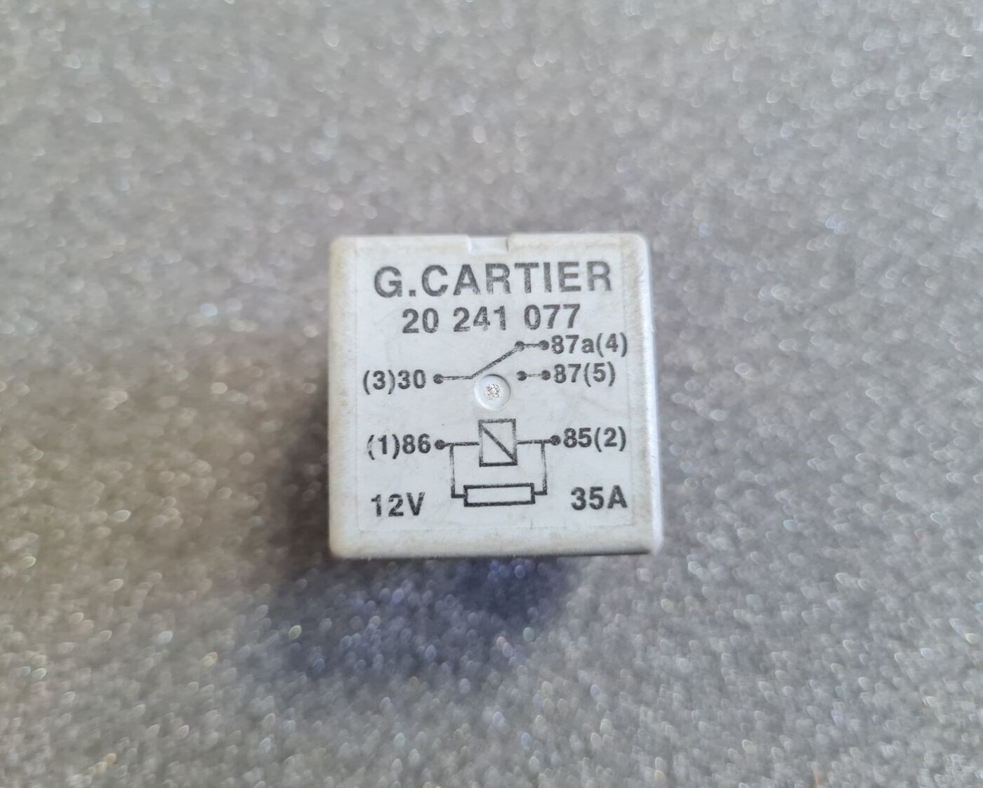 Drošinātāju releja priekš RENAULT 2 Drošinātāju releja priekš RENAULT