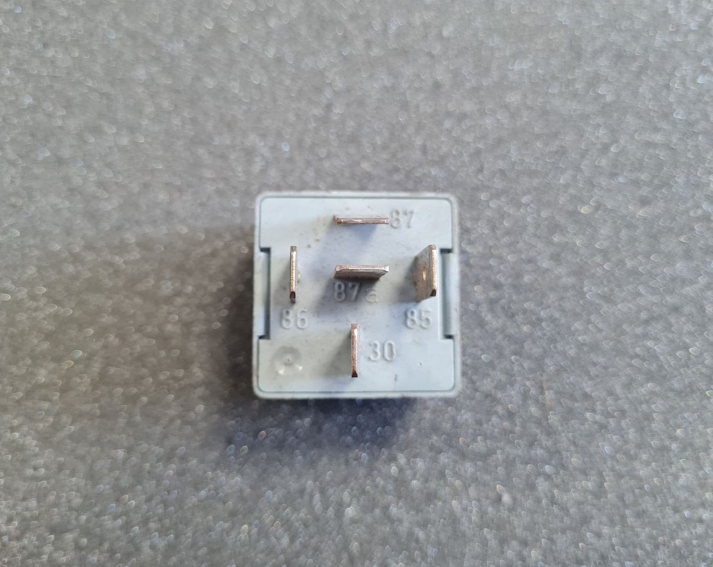 Drošinātāju releja priekš RENAULT 3 Drošinātāju releja priekš RENAULT