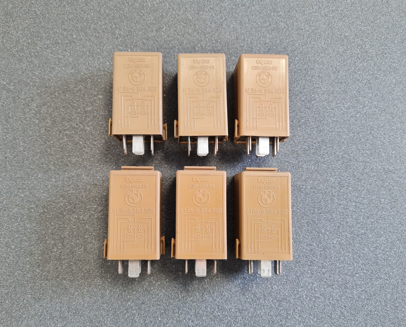 Drošinātāju releja priekš BMW 2 Drošinātāju releja priekš BMW