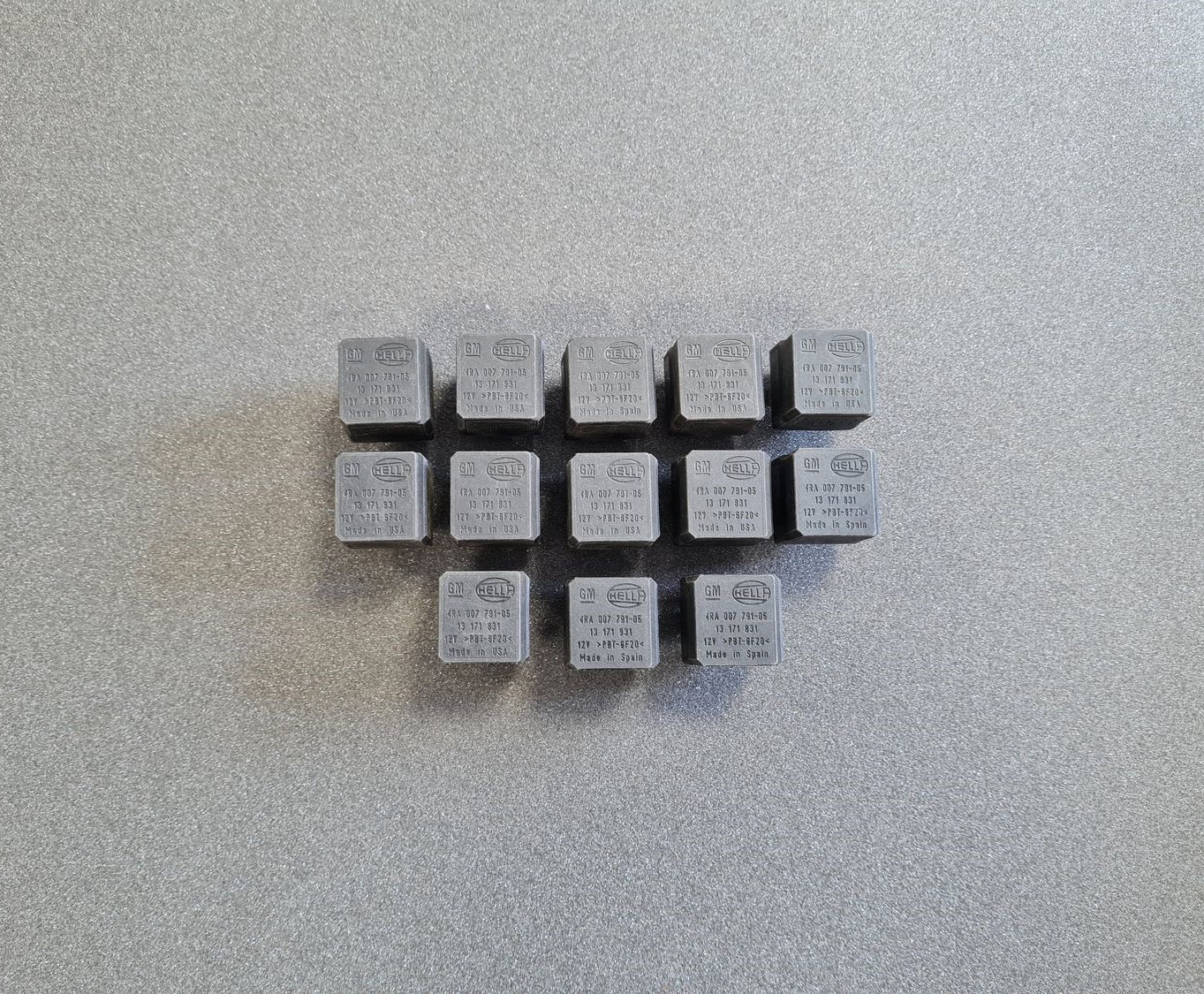 Drošinātāju releja priekš OPEL 1 Drošinātāju releja priekš OPEL