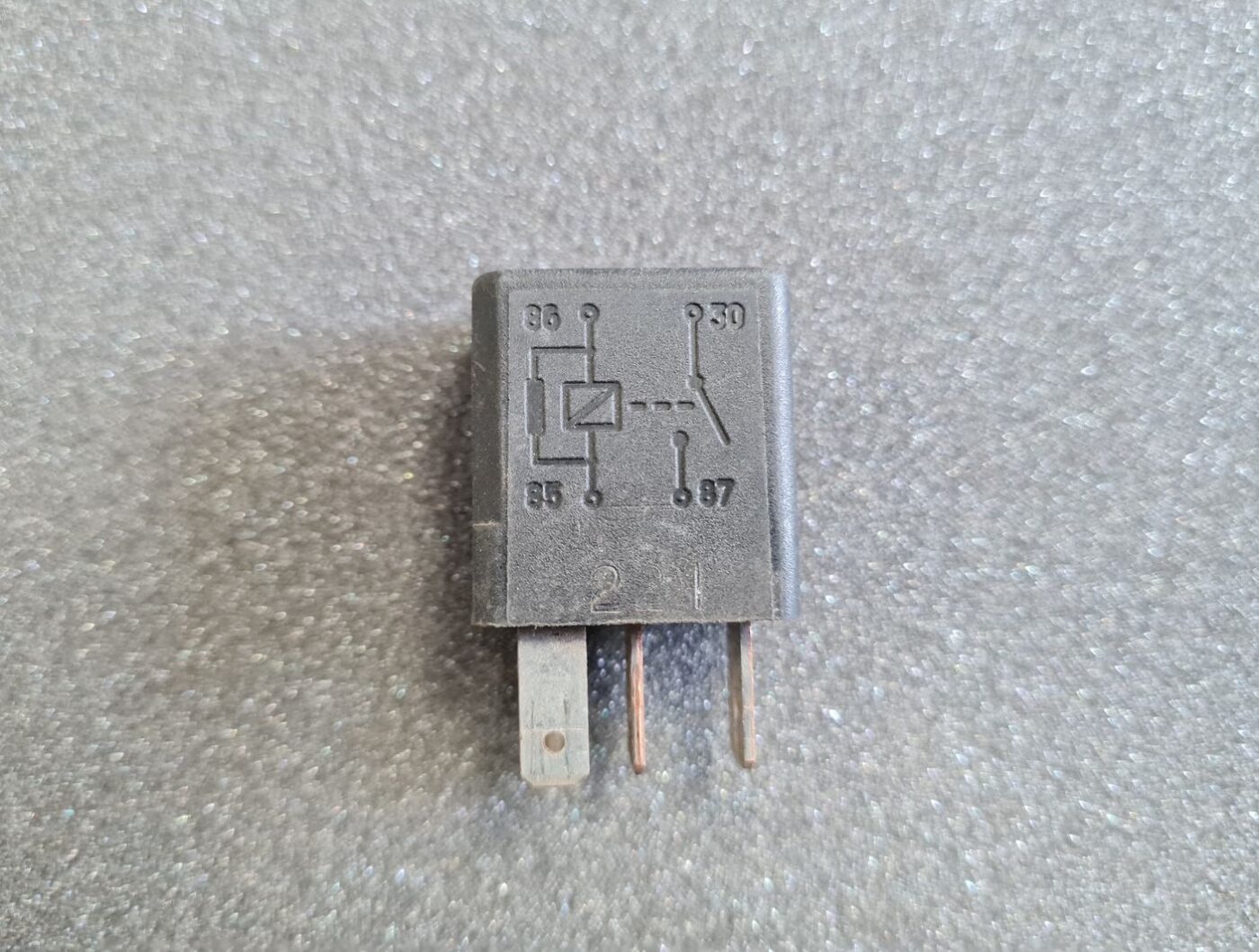 Drošinātāju releja priekš FIAT 3 Drošinātāju releja priekš FIAT