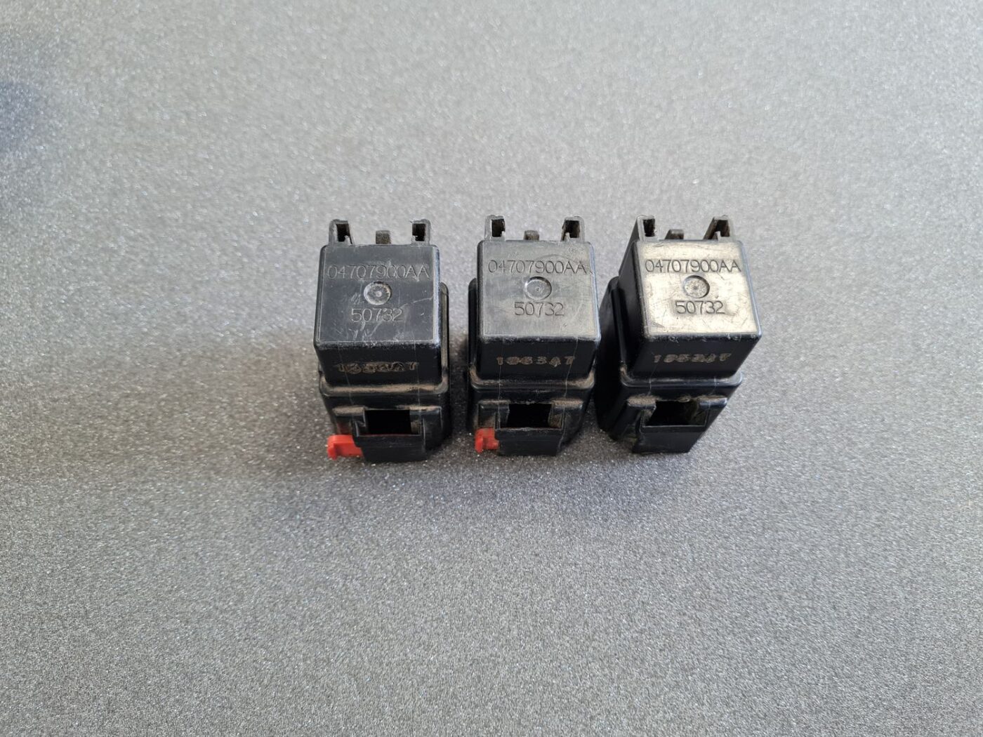 Drošinātāju releja priekš Chrysler Voyager 1 Drošinātāju releja priekš Chrysler Voyager