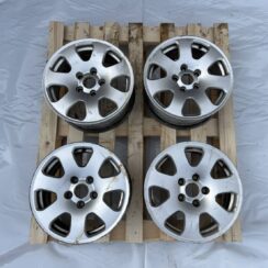 Lietie diski - vieglmetāla (kpl) priekš AUDI A4 2004