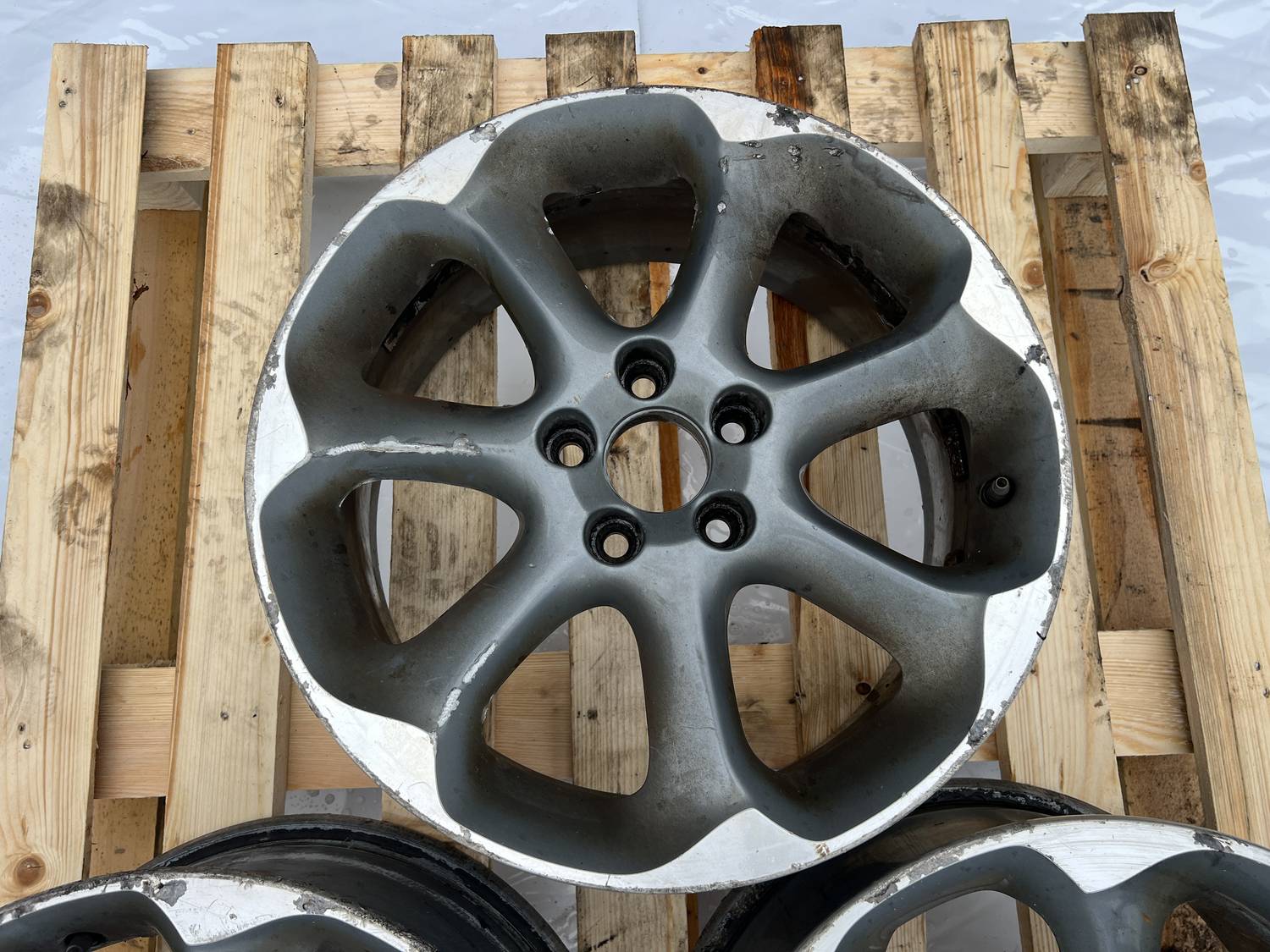 Lietais disks - vieglmetāla priekš VOLVO V60 2012 13 Lietais disks - vieglmetāla priekš VOLVO V60 2012