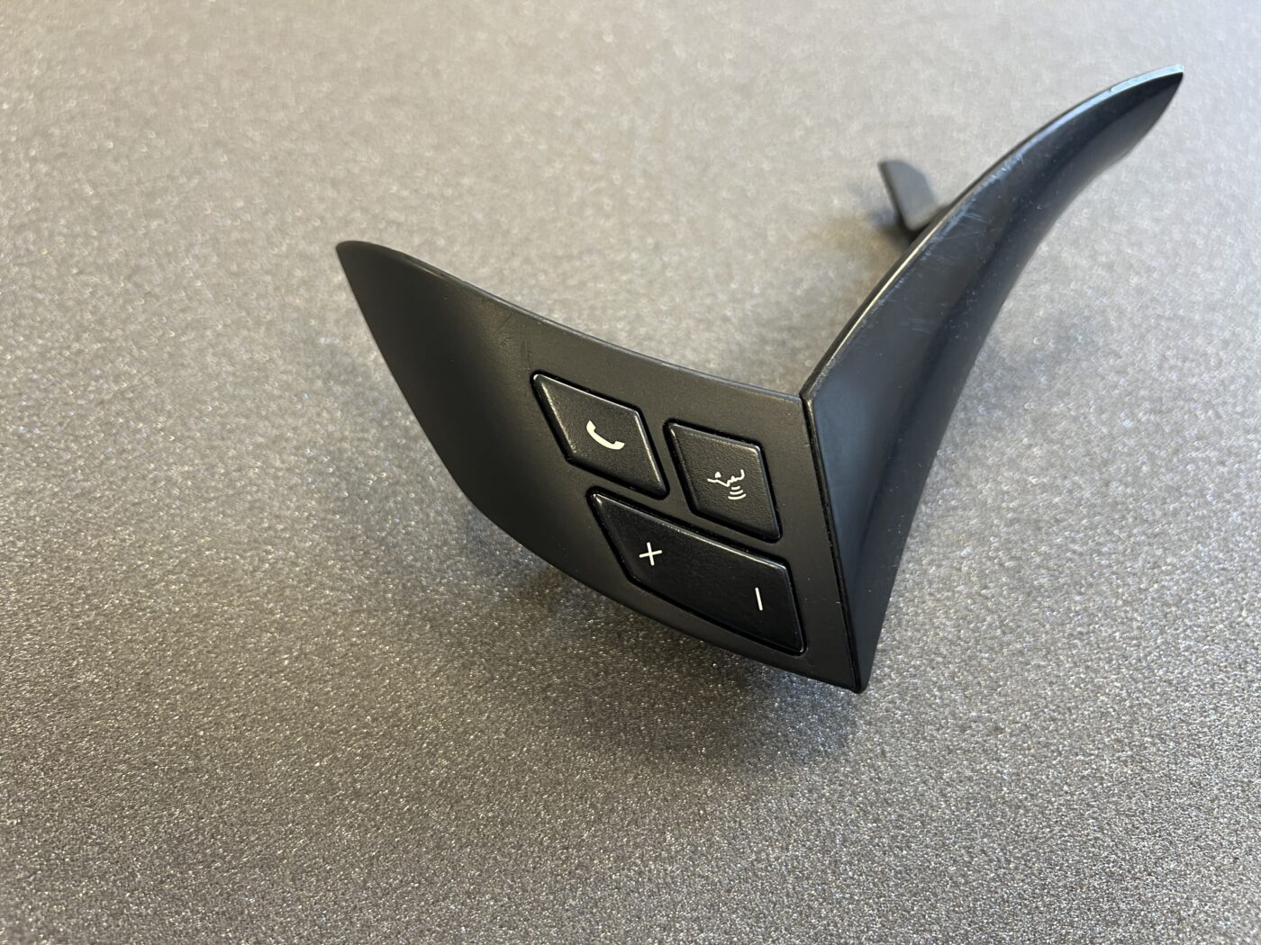 Stūres poga priekš BMW 520D E60 2006 ENG.