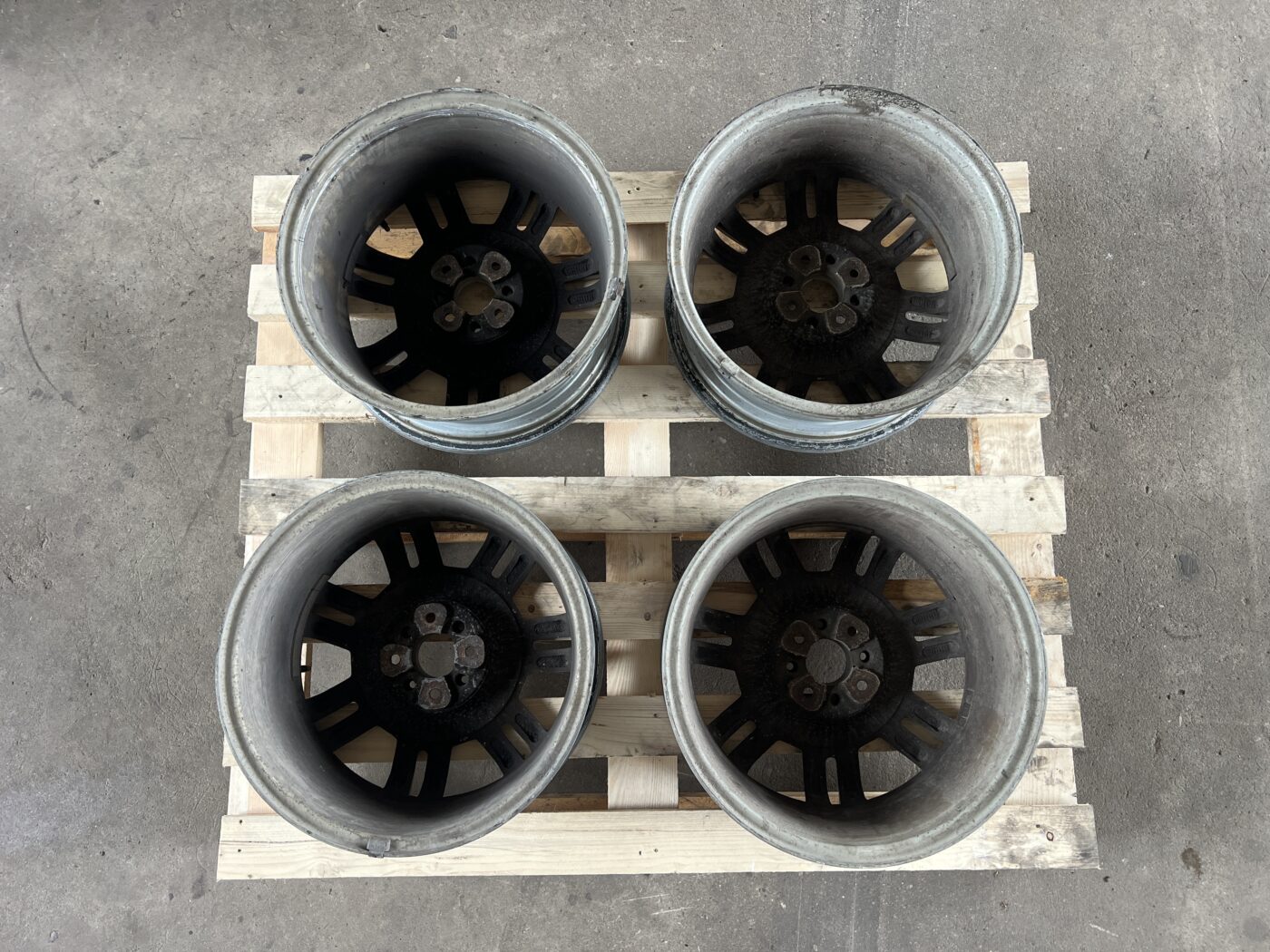 Lietie diski - vieglmetāla (kpl) priekš FIAT STILO 2003 7 Lietie diski - vieglmetāla (kpl) priekš FIAT STILO 2003