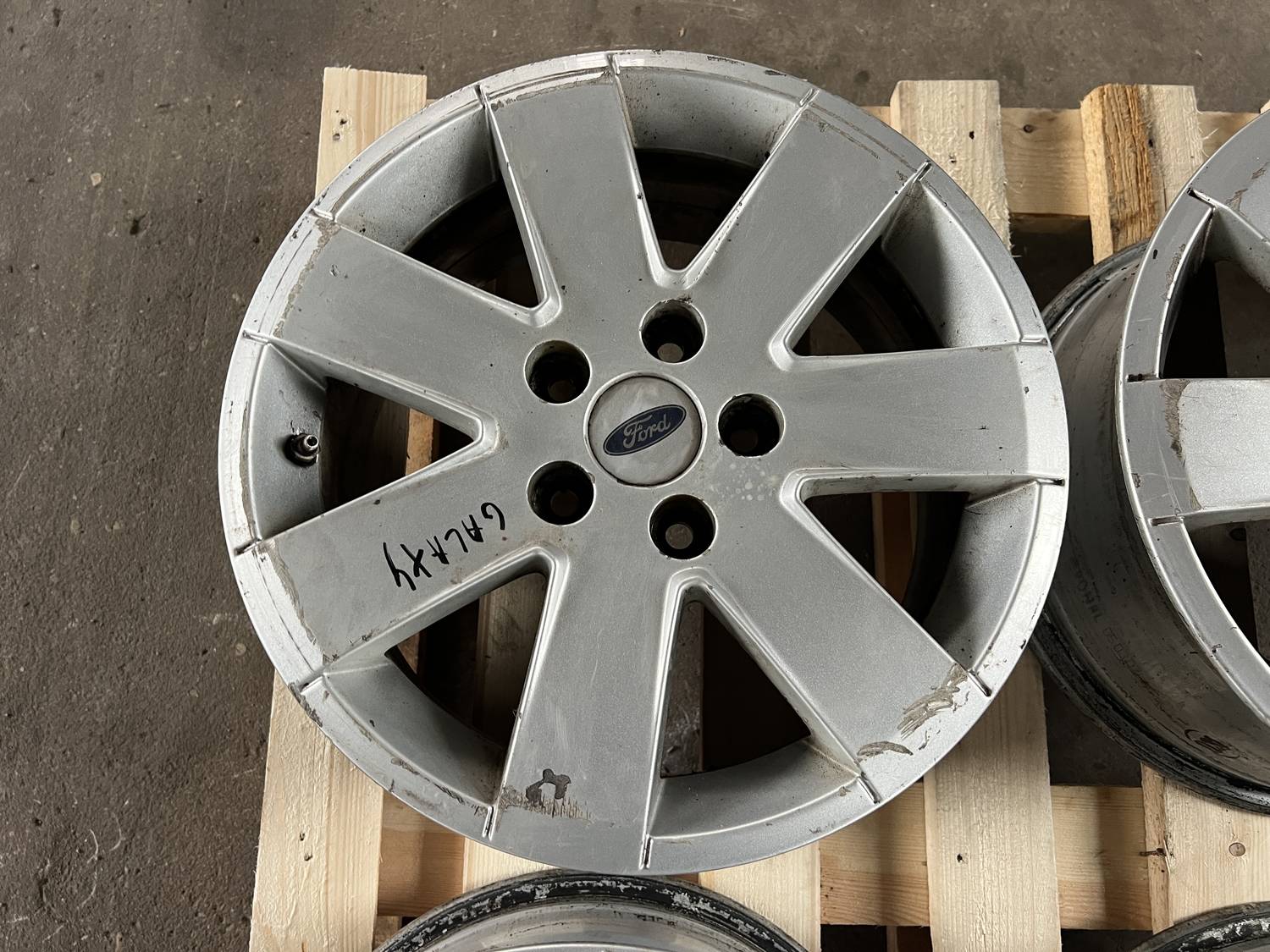 Lietie diski - vieglmetāla (kpl) priekš FORD GALAXY 2005 12 Lietie diski - vieglmetāla (kpl) priekš FORD GALAXY 2005