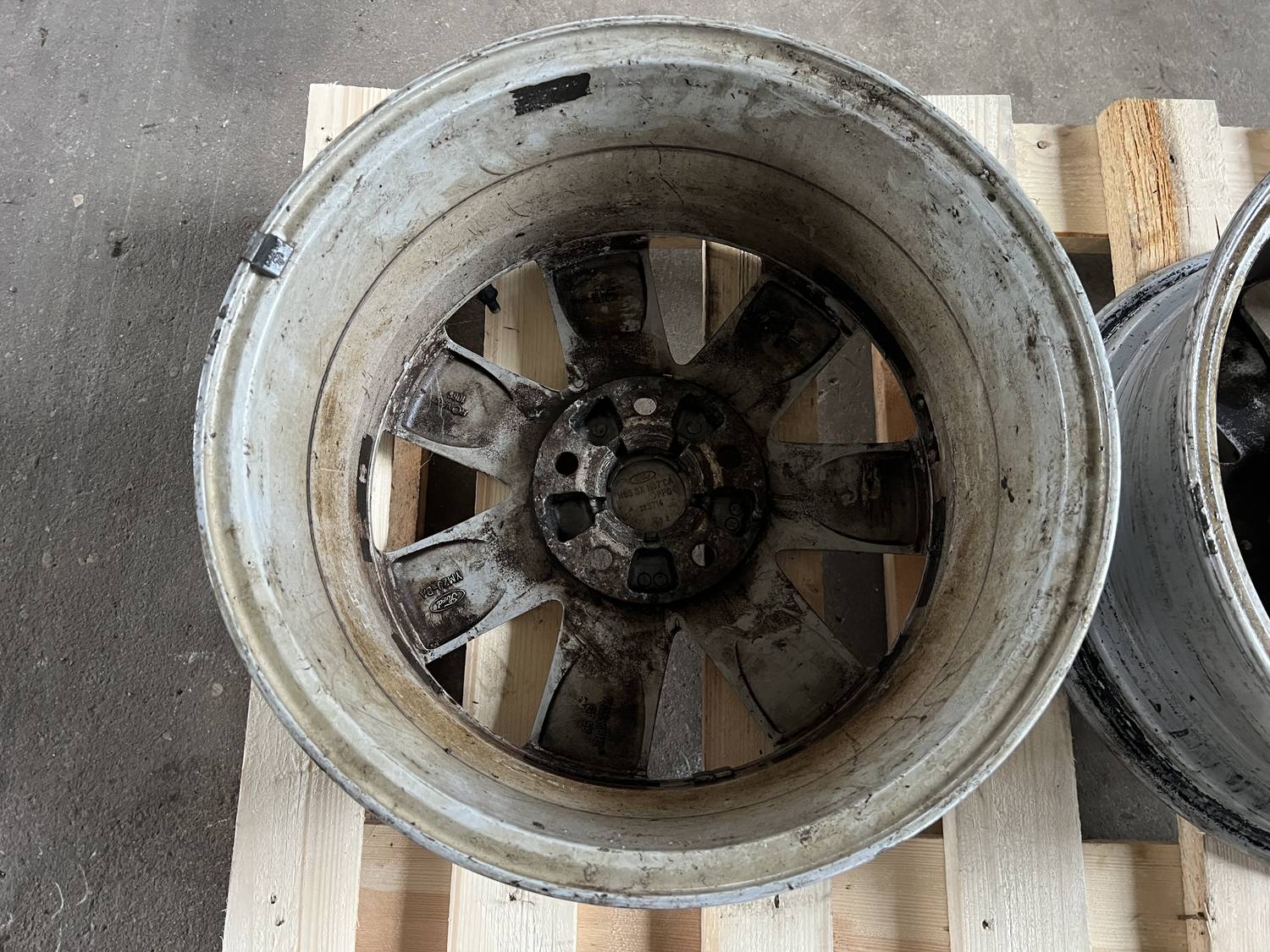 Lietie diski - vieglmetāla (kpl) priekš FORD GALAXY 2005 5 Lietie diski - vieglmetāla (kpl) priekš FORD GALAXY 2005