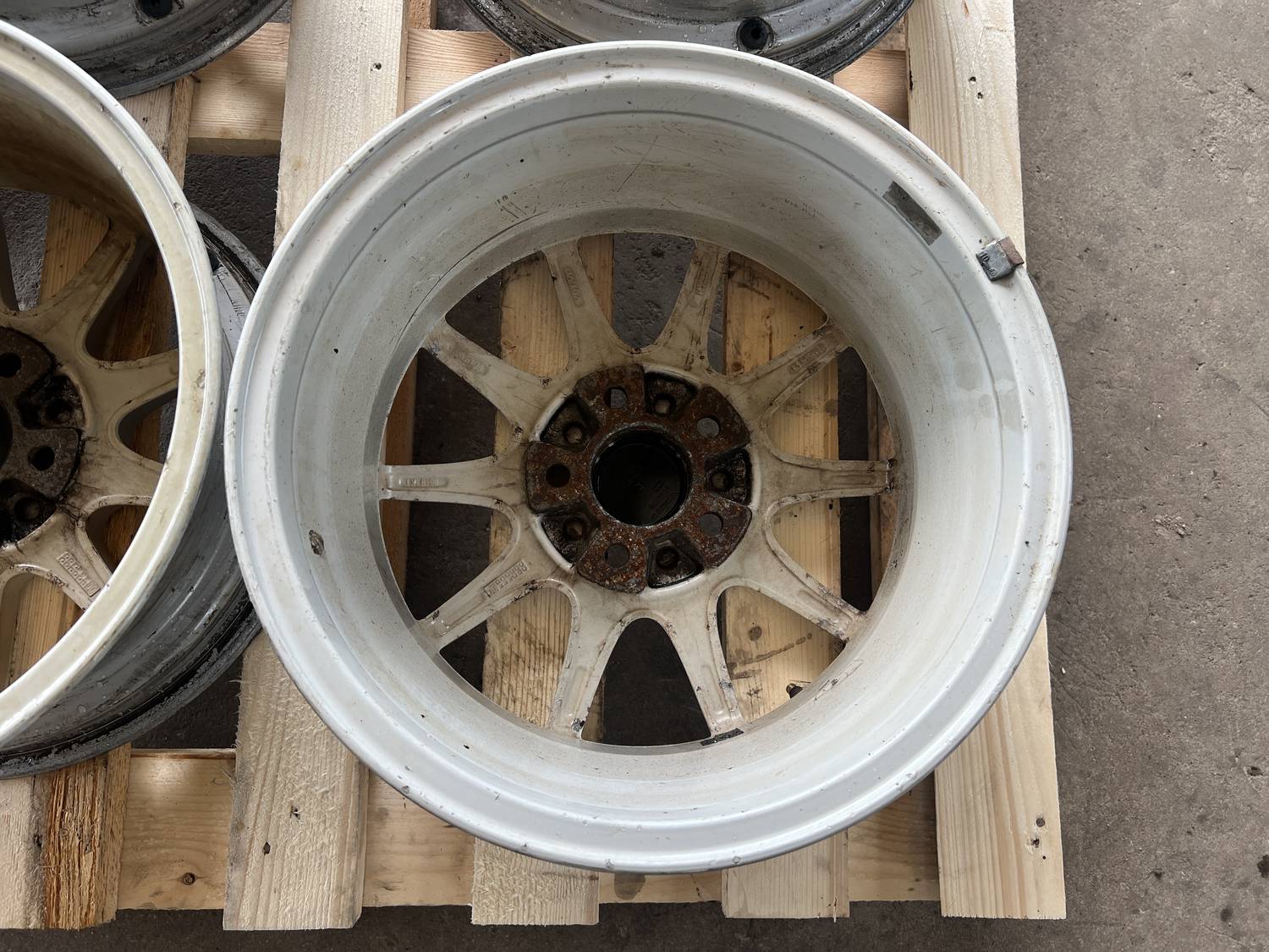 Lietie diski - vieglmetāla (kpl) priekš VOLVO V70 2002 ASHGOLD 8 Lietie diski - vieglmetāla (kpl) priekš VOLVO V70 2002 ASHGOLD