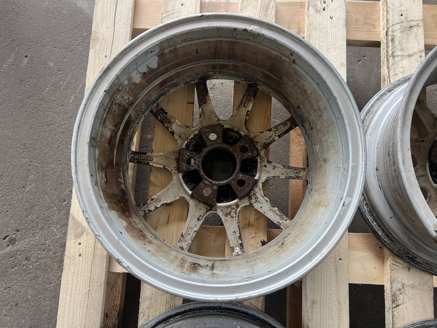 Lietie diski - vieglmetāla (kpl) priekš VOLVO V70 2002 ASHGOLD 7 Lietie diski - vieglmetāla (kpl) priekš VOLVO V70 2002 ASHGOLD