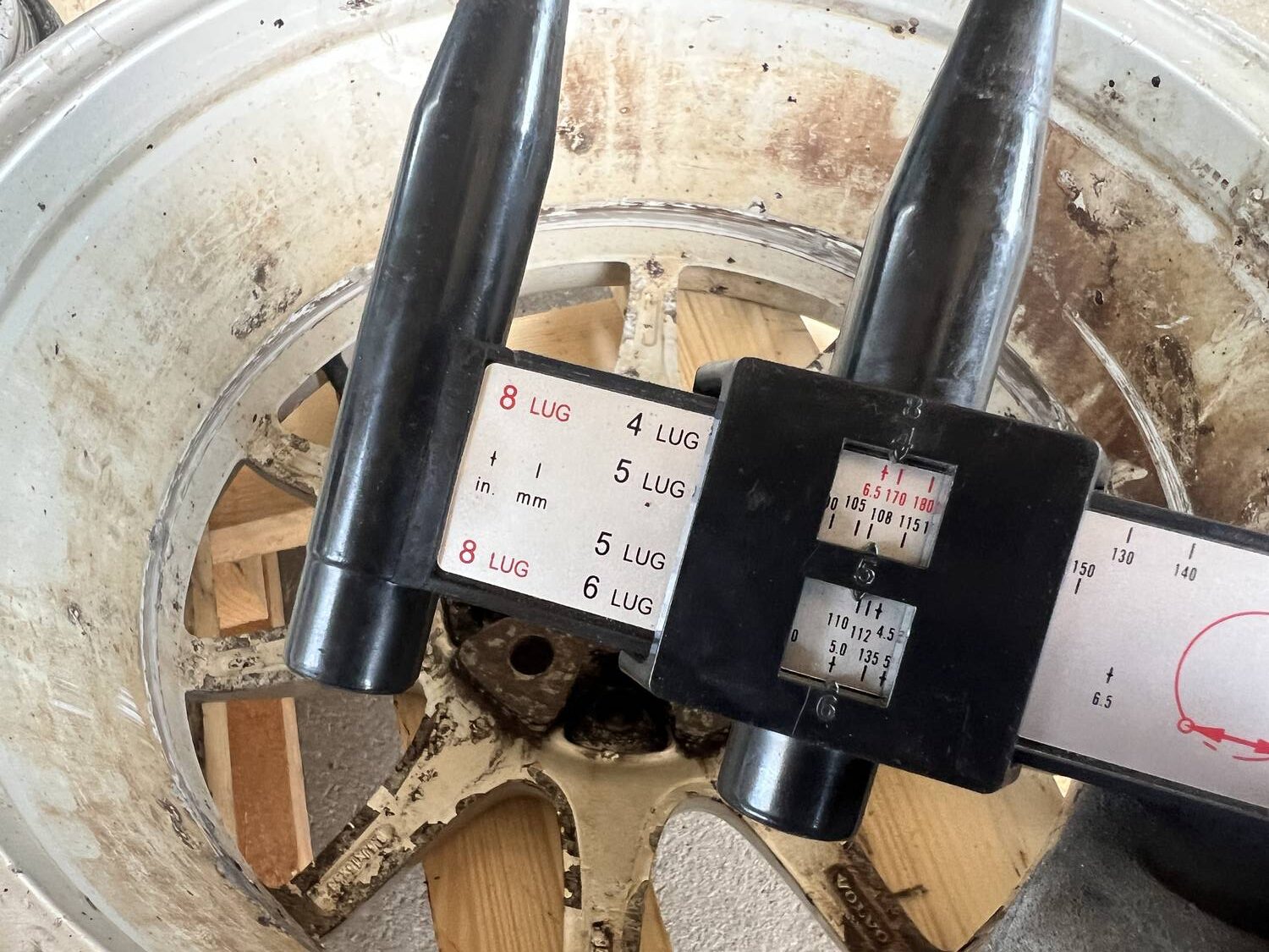 Lietie diski - vieglmetāla (kpl) priekš VOLVO V70 2002 ASHGOLD 3 Lietie diski - vieglmetāla (kpl) priekš VOLVO V70 2002 ASHGOLD