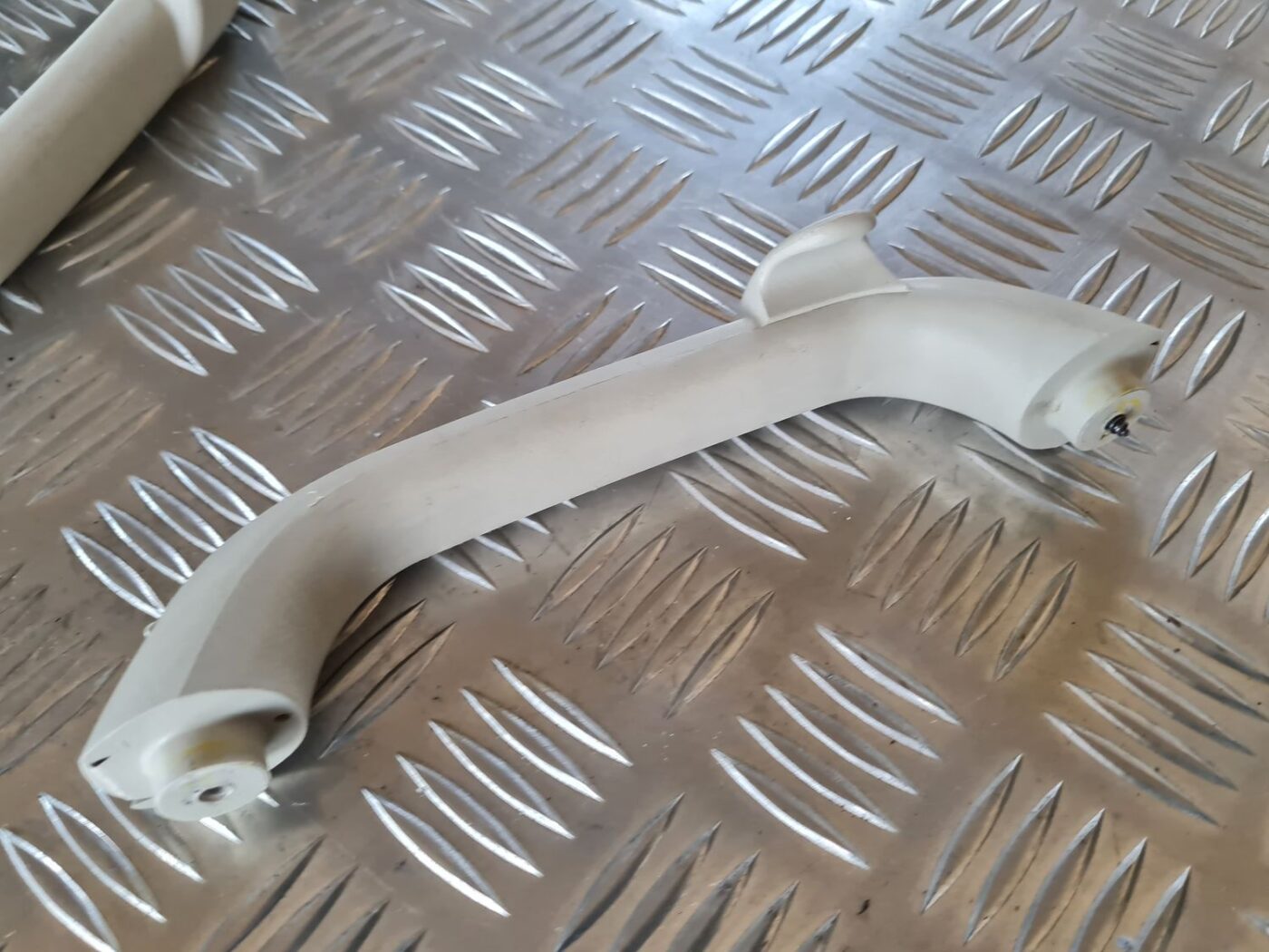 Salona rokturis griestos priekš DODGE JOURNEY 2010 5 Salona rokturis griestos priekš DODGE JOURNEY 2010