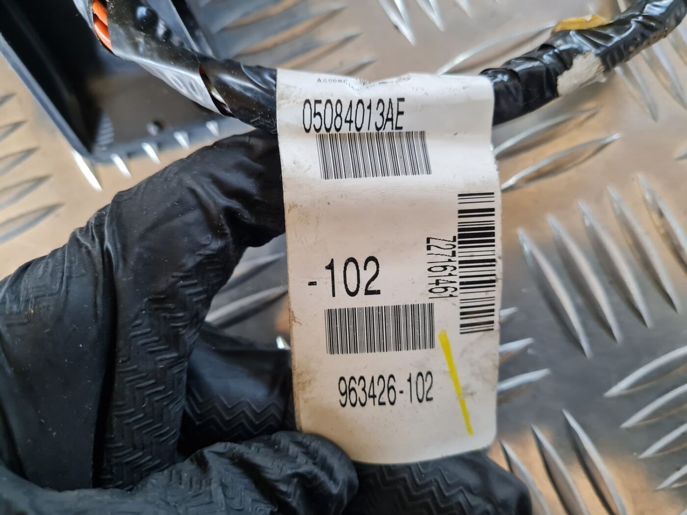 Durvju vadi priekš DODGE JOURNEY 2010 3 Durvju vadi priekš DODGE JOURNEY 2010