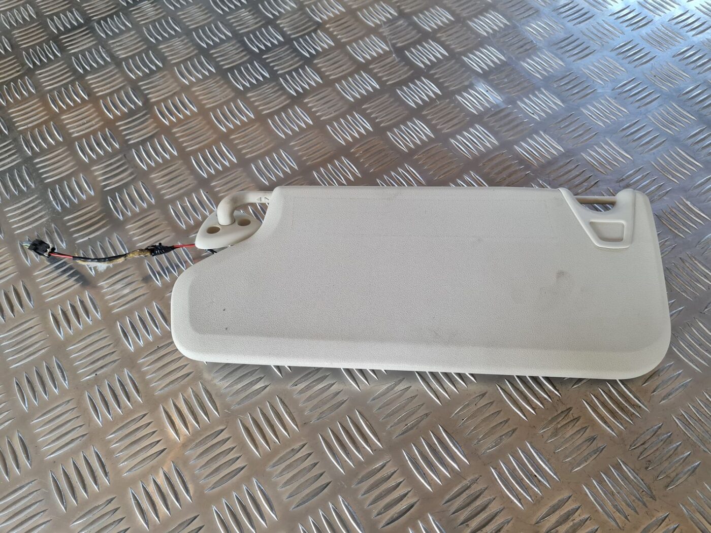 Saules aizsargs priekš DODGE JOURNEY 2010 4 Saules aizsargs priekš DODGE JOURNEY 2010