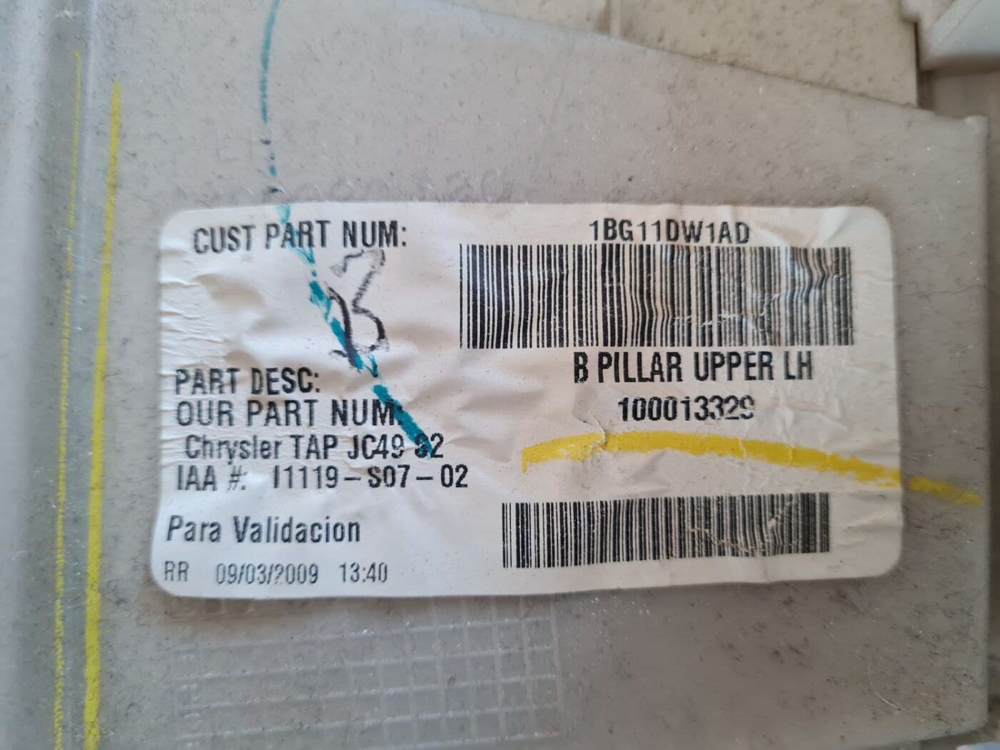 Vidējas salona statnes apdare priekš DODGE JOURNEY 2010